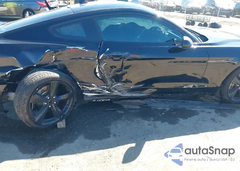 2021 Ford Mustang Ecoboost Fastback z USA, uszkodzony, nr VIN 1FA6P8TH8M5134422